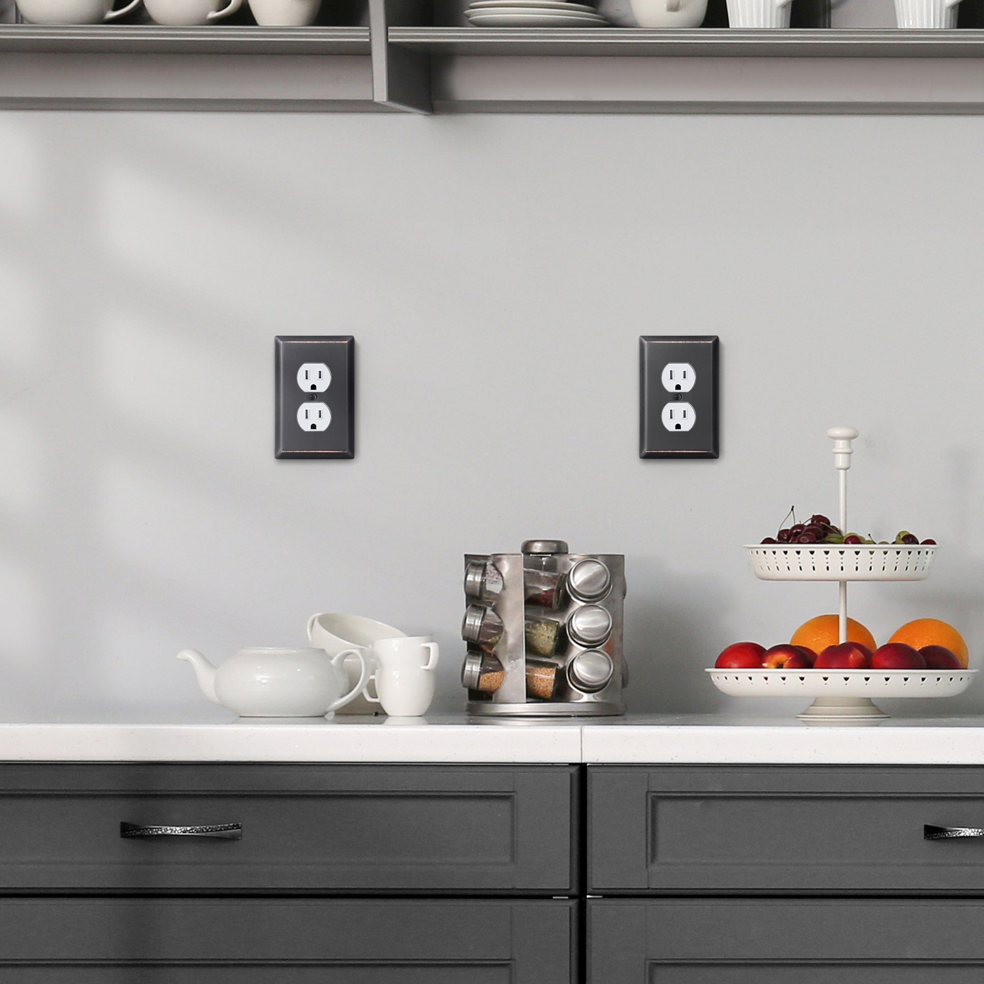 DEWENWILS 4-Pack Duplex Outlet Wall Plate, Metal Wall Plates for Electric Outlet, Aged Bronze Switch Cover-HDWP02B