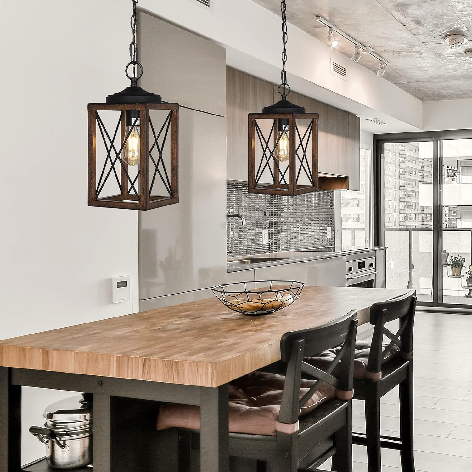 Farmhouse Metal Pendant Light with Wood-Grain Finish and Adjustable Chain